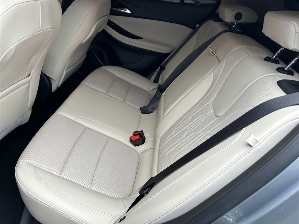 Vehicle image 22 of 39