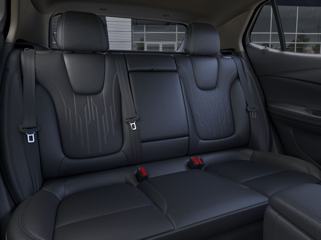 Vehicle image 17 of 25