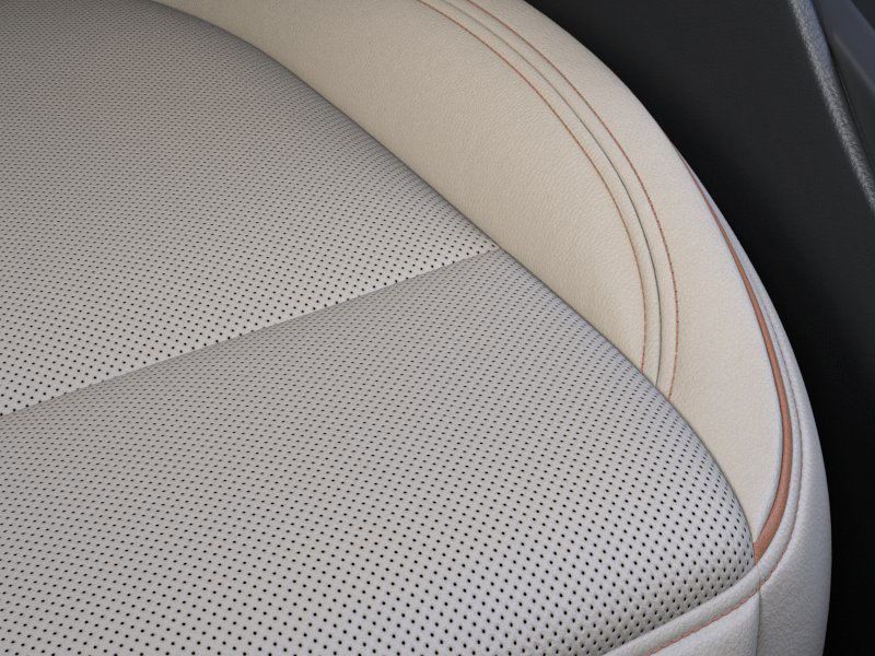 Vehicle image 21 of 24