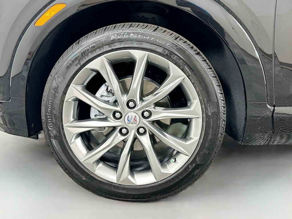 Vehicle image 10 of 30
