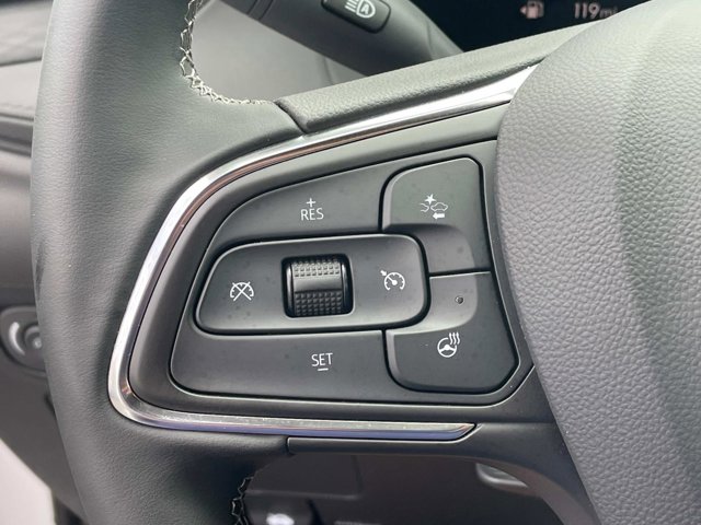 Vehicle image 8 of 31