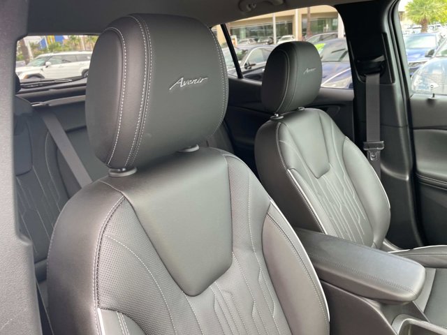 Vehicle image 27 of 31