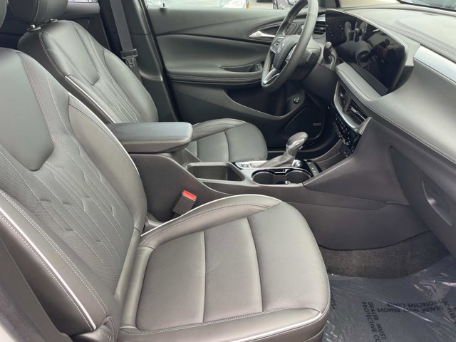 Vehicle image 26 of 31
