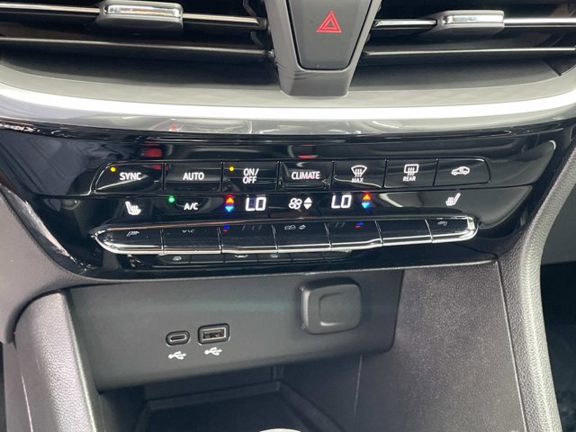 Vehicle image 12 of 31
