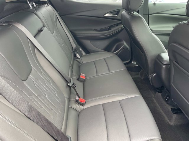 Vehicle image 23 of 31
