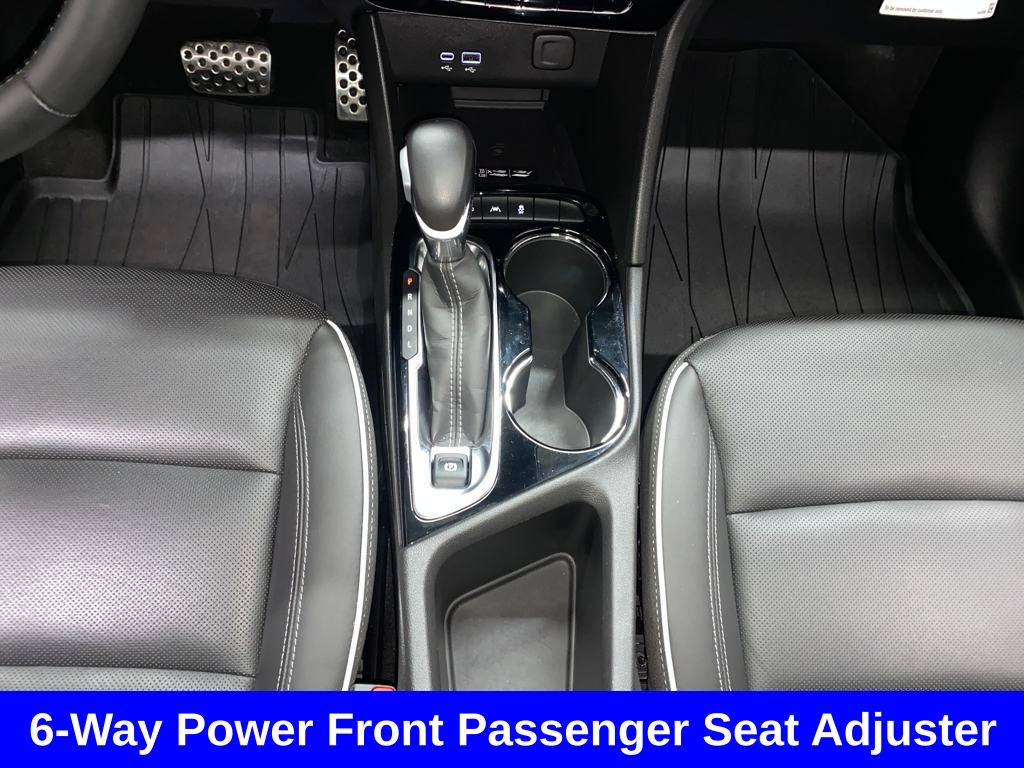 Vehicle image 21 of 30