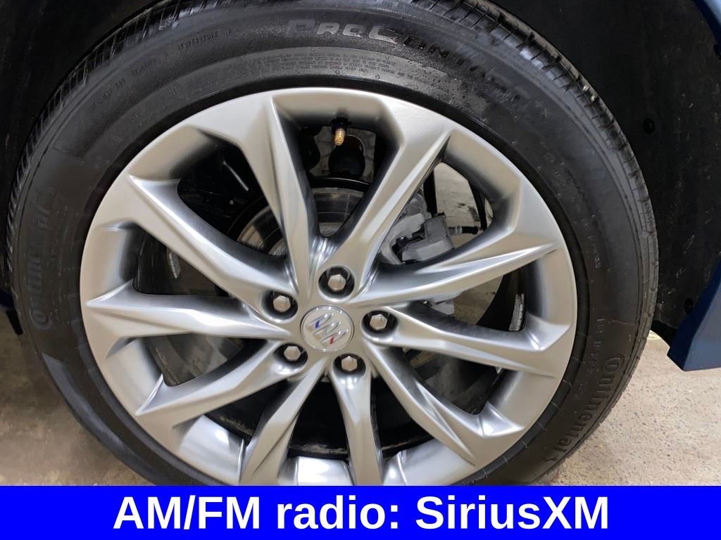 Vehicle image 14 of 30