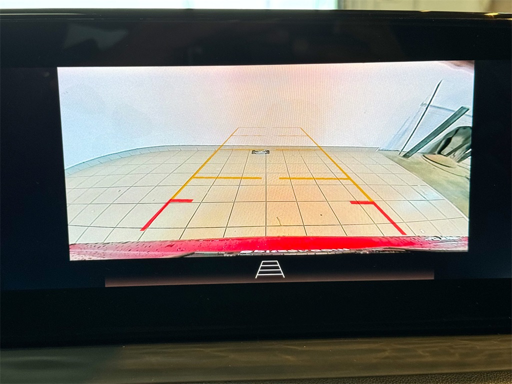 Vehicle image 42 of 44