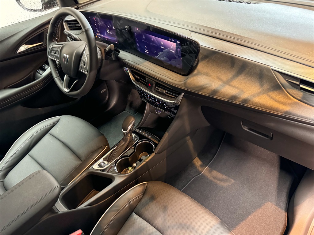 Vehicle image 22 of 44