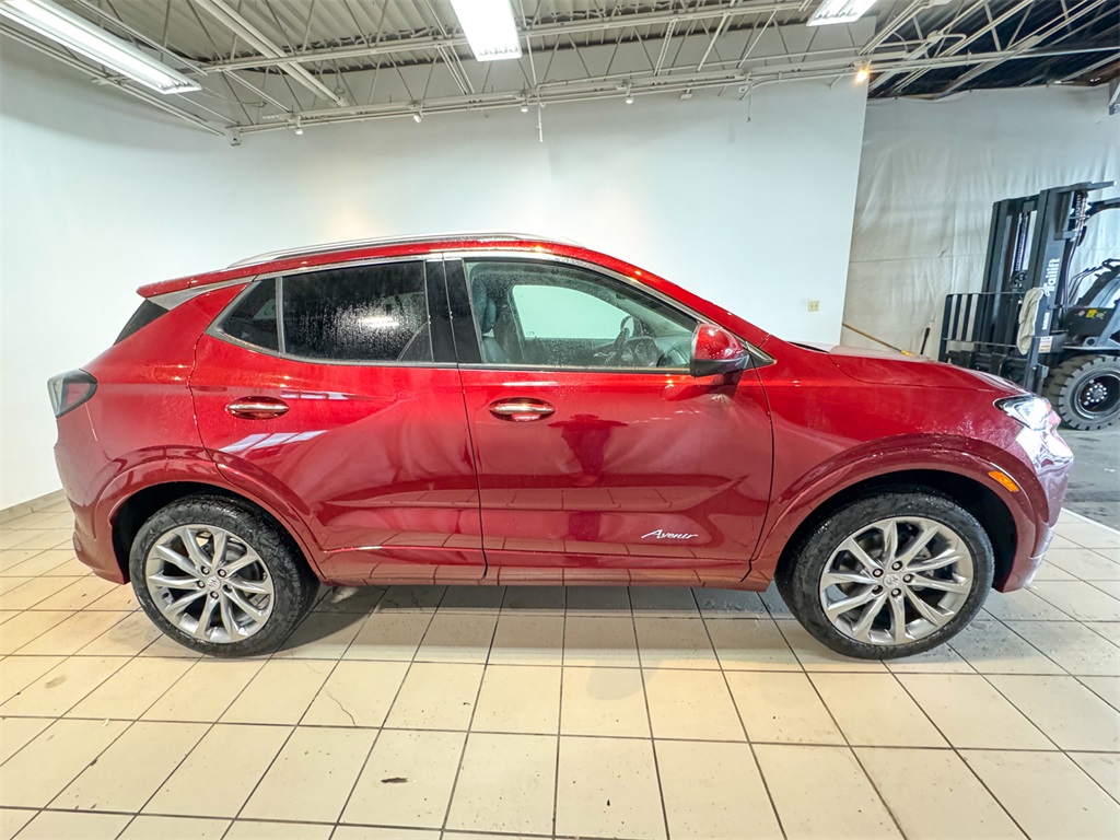 Vehicle image 5 of 44