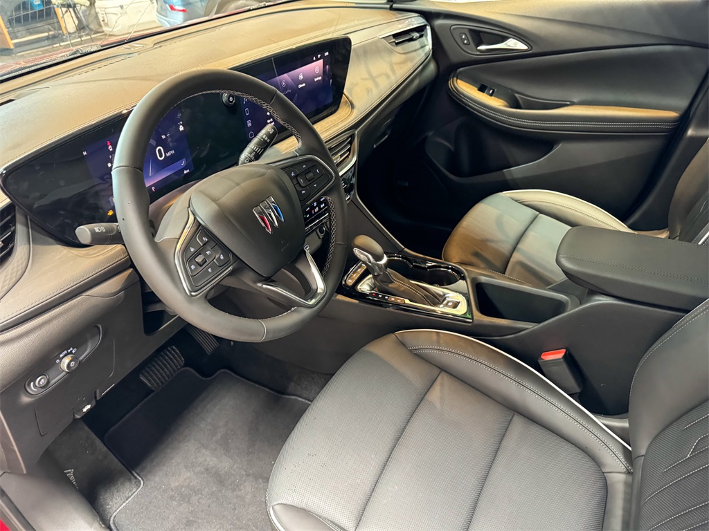 Vehicle image 13 of 44