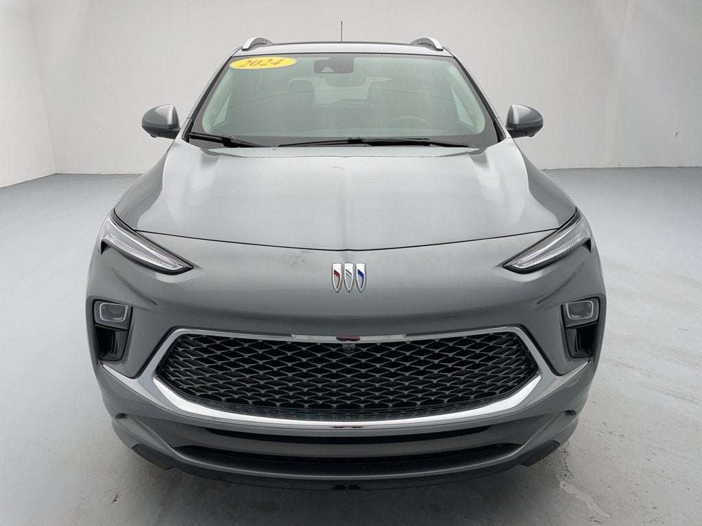 Vehicle image 5 of 75