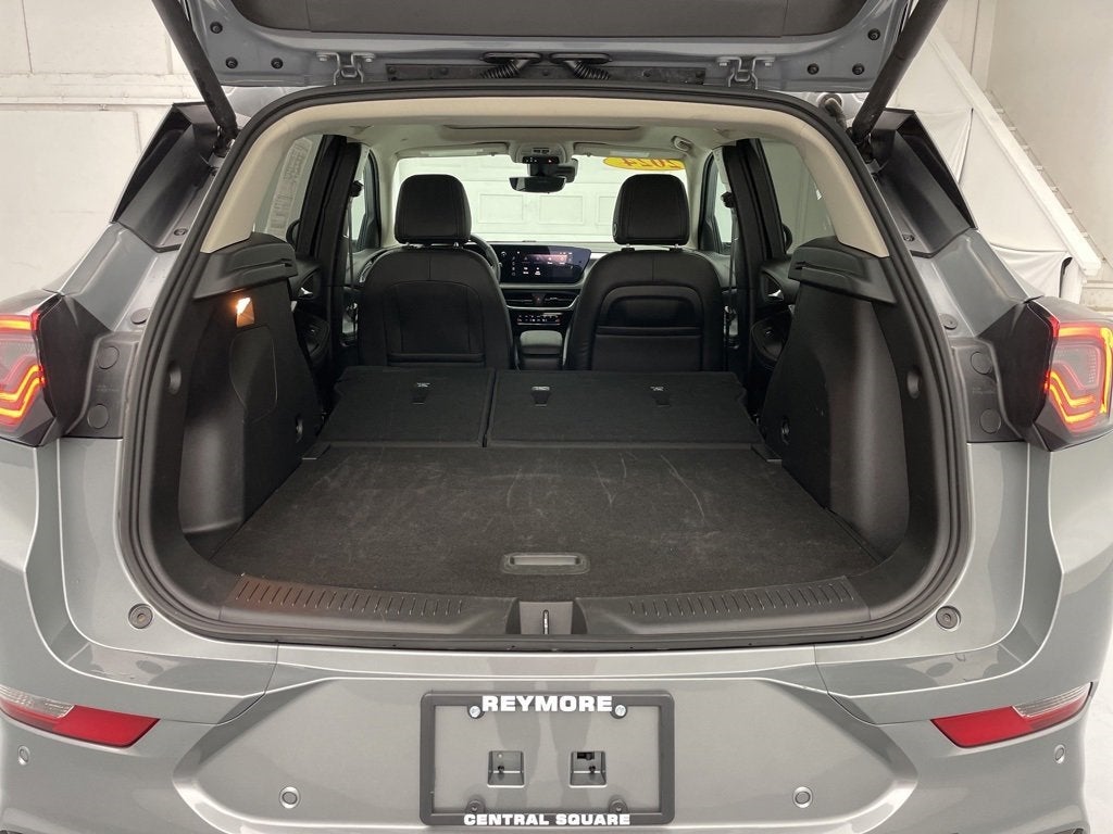 Vehicle image 60 of 75
