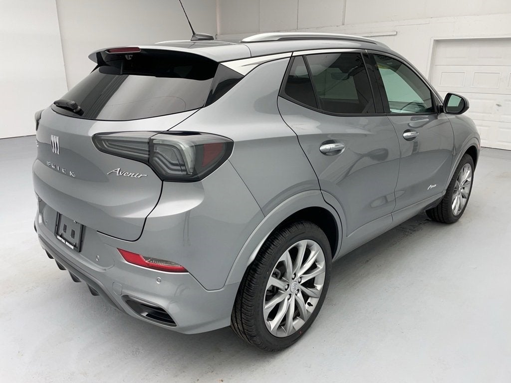 Vehicle image 10 of 75
