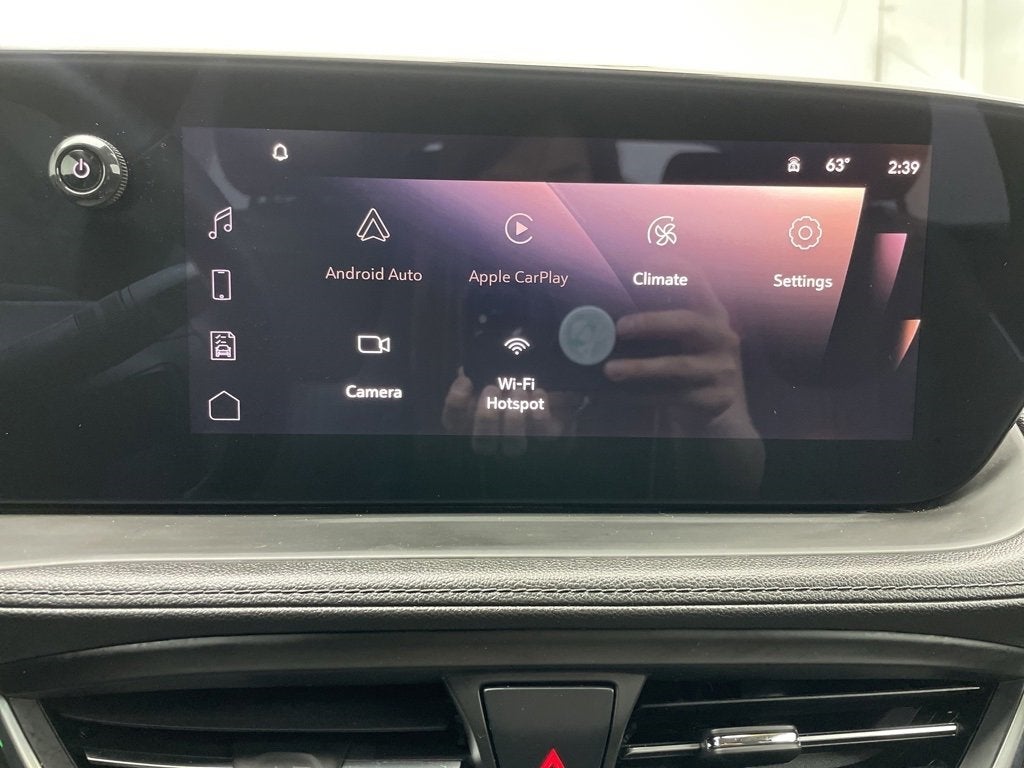 Vehicle image 38 of 75