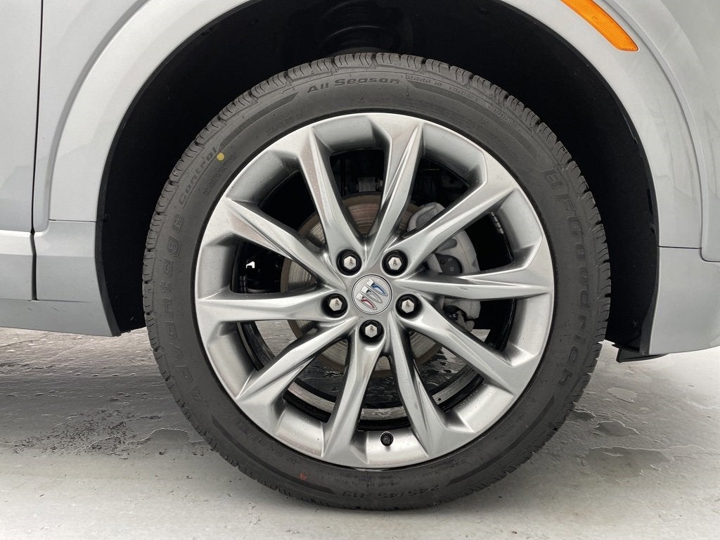 Vehicle image 24 of 75