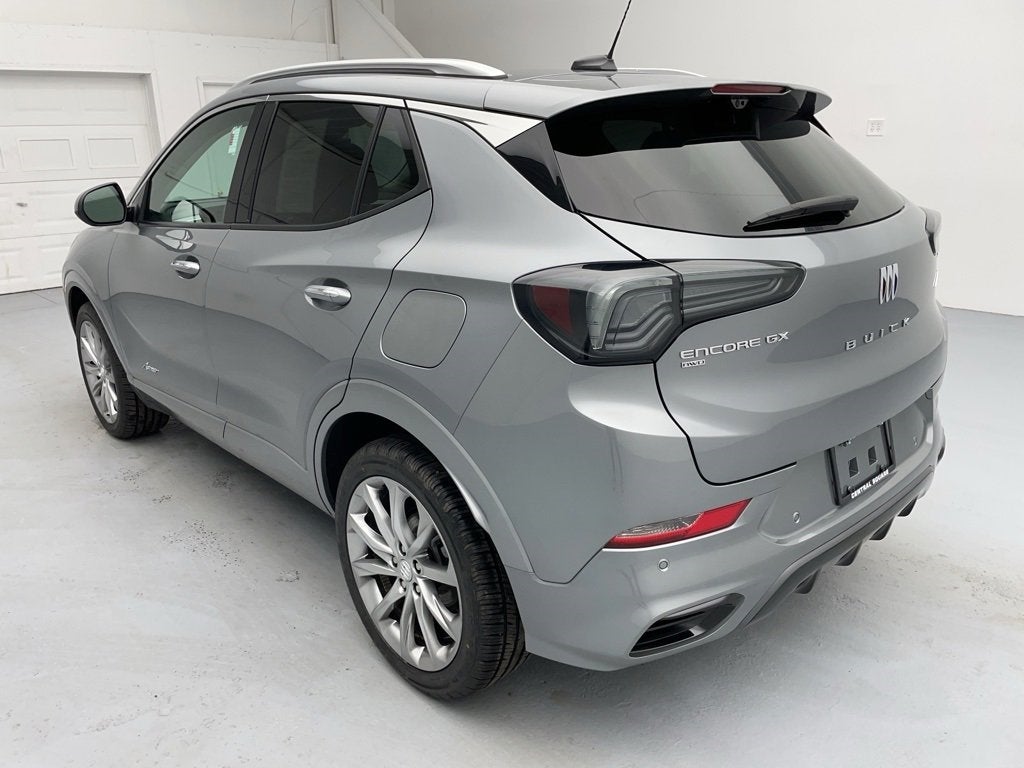 Vehicle image 13 of 75