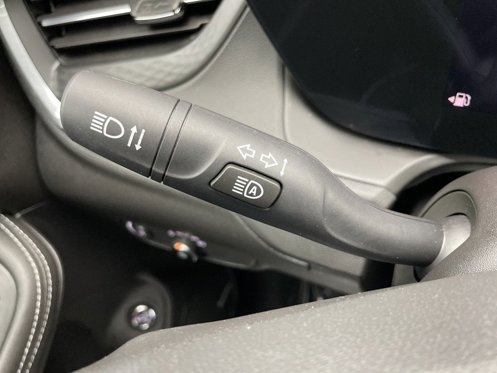 Vehicle image 33 of 75