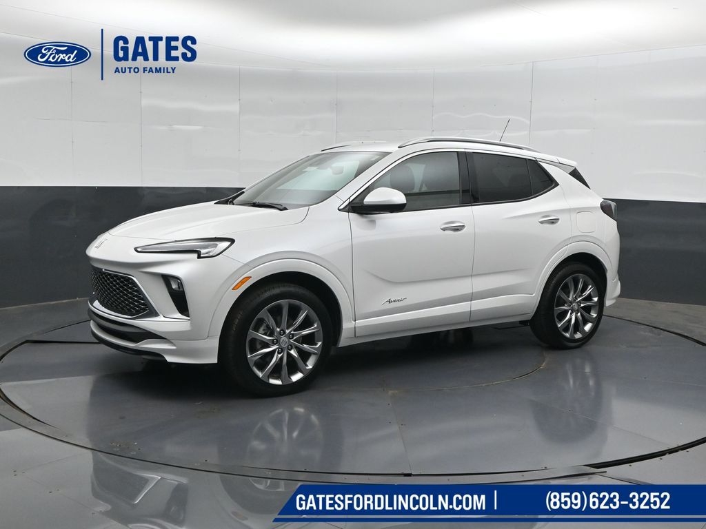 2024 Buick Encore GX Avenir Image 2 of 59