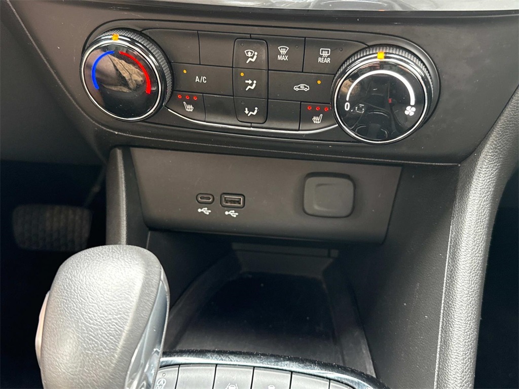Vehicle image 29 of 31