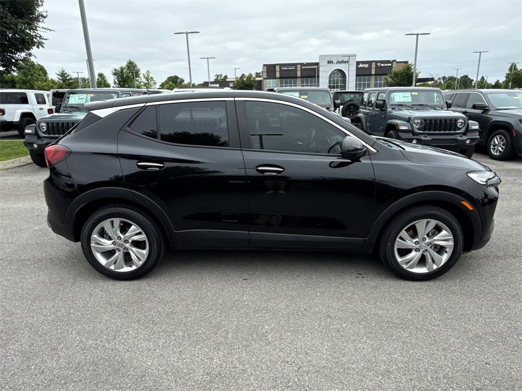 Vehicle image 4 of 31