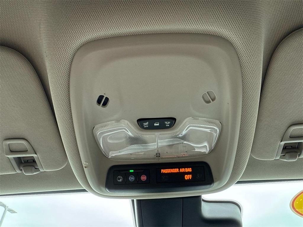 Vehicle image 28 of 31