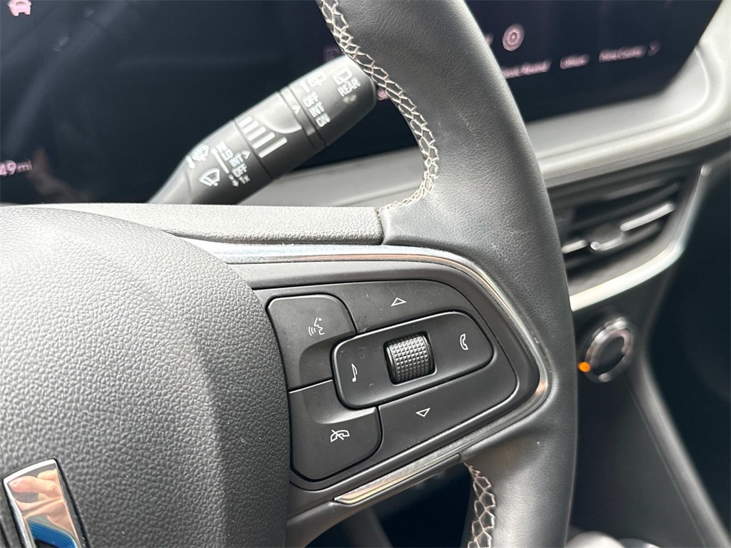 Vehicle image 20 of 31