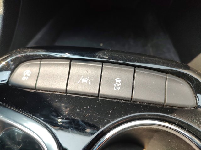 Vehicle image 22 of 26