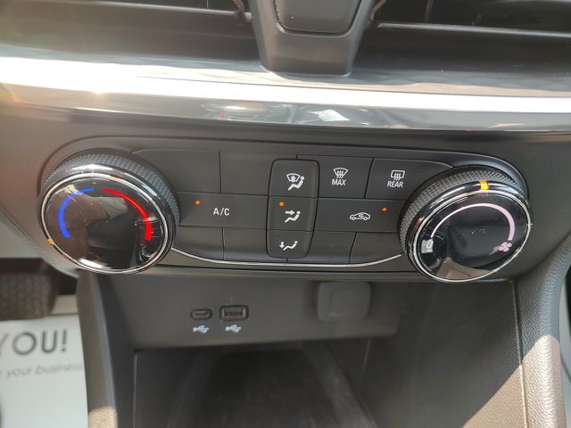 Vehicle image 20 of 26