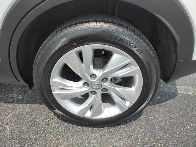 Vehicle image 8 of 26