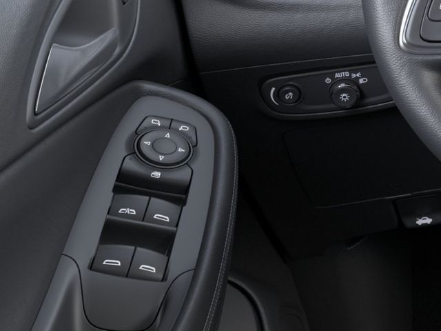 Vehicle image 16 of 18