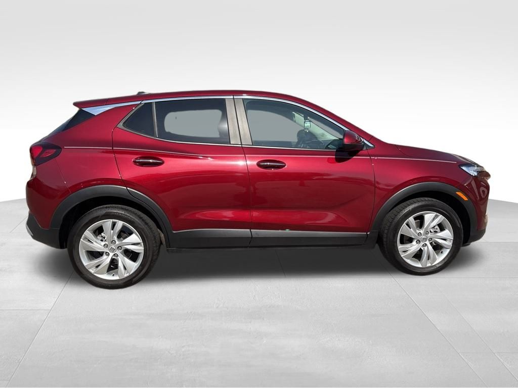 Vehicle image 9 of 16