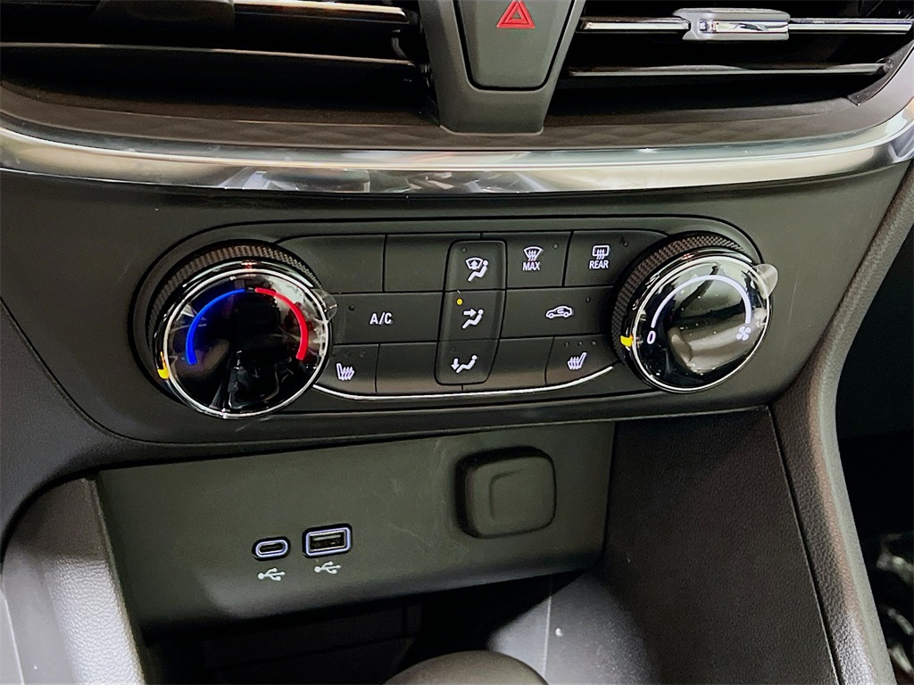 Vehicle image 15 of 35