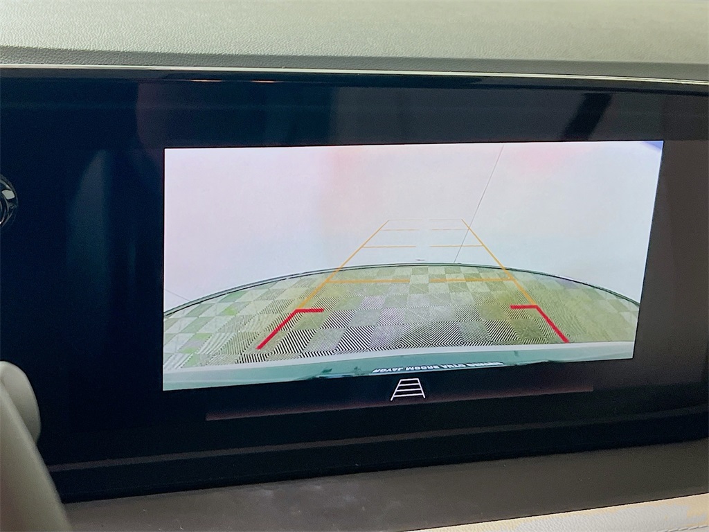 Vehicle image 13 of 35