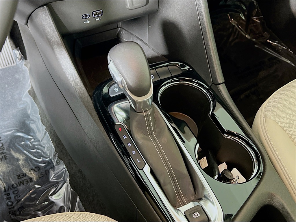 Vehicle image 16 of 35