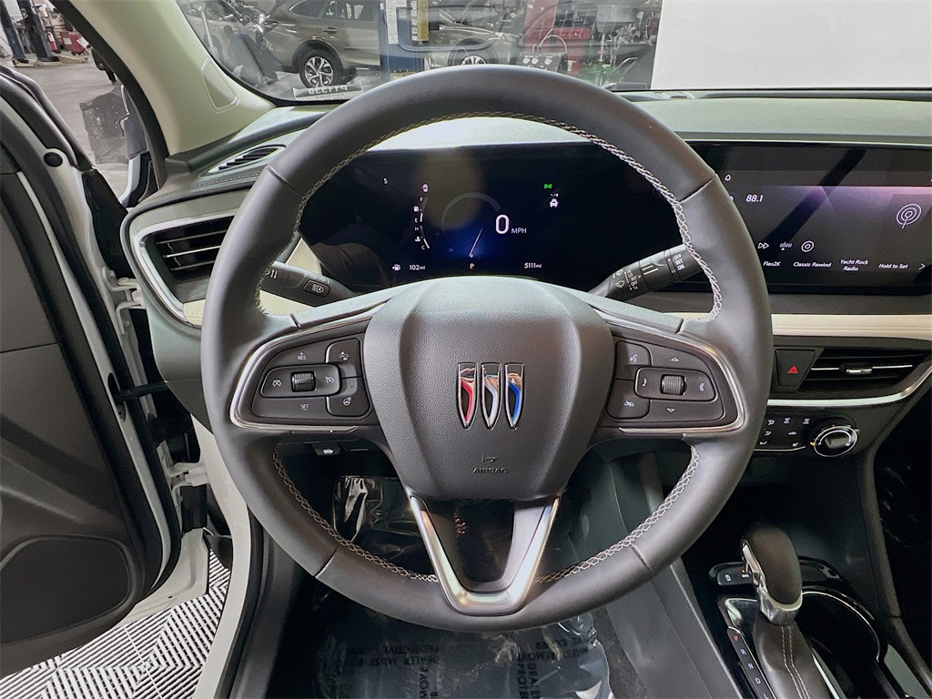 Vehicle image 11 of 35