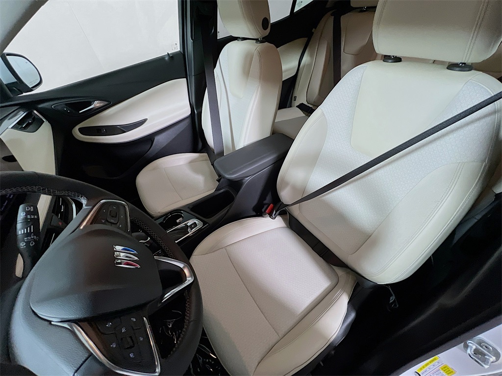 Vehicle image 19 of 35