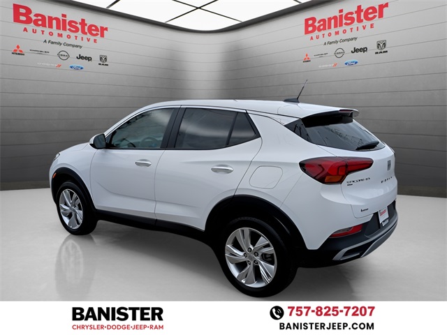 Vehicle image 7 of 24