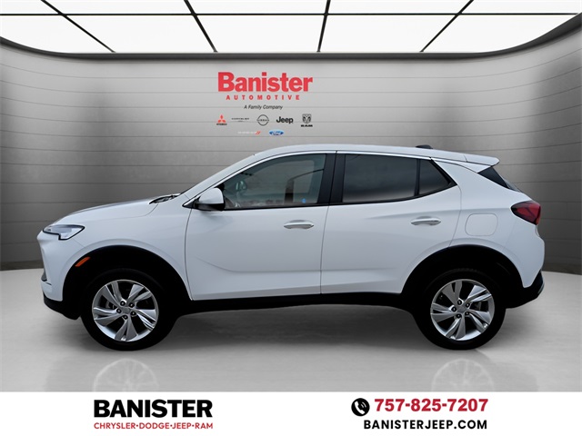 Vehicle image 8 of 24