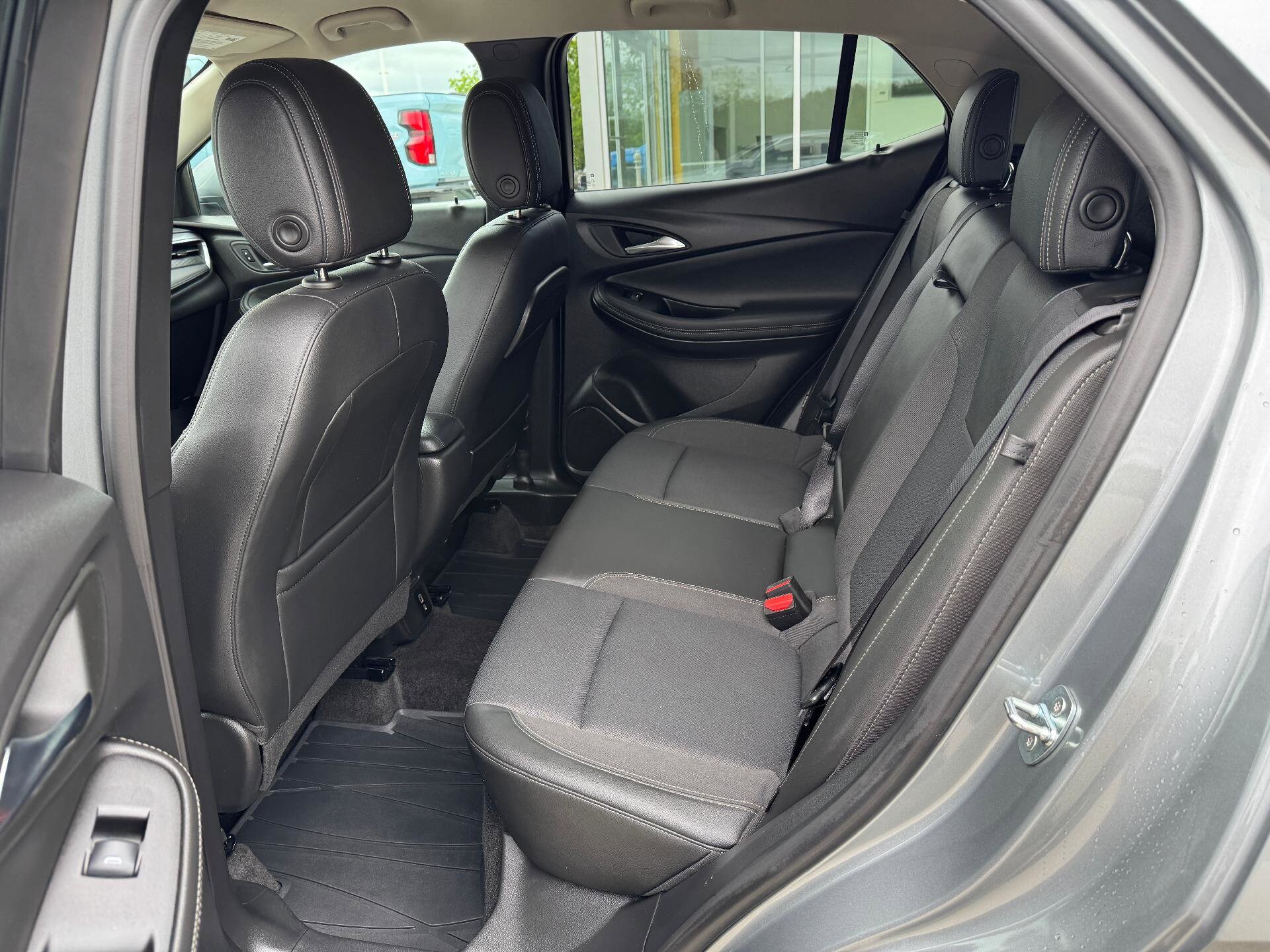 Vehicle image 16 of 30
