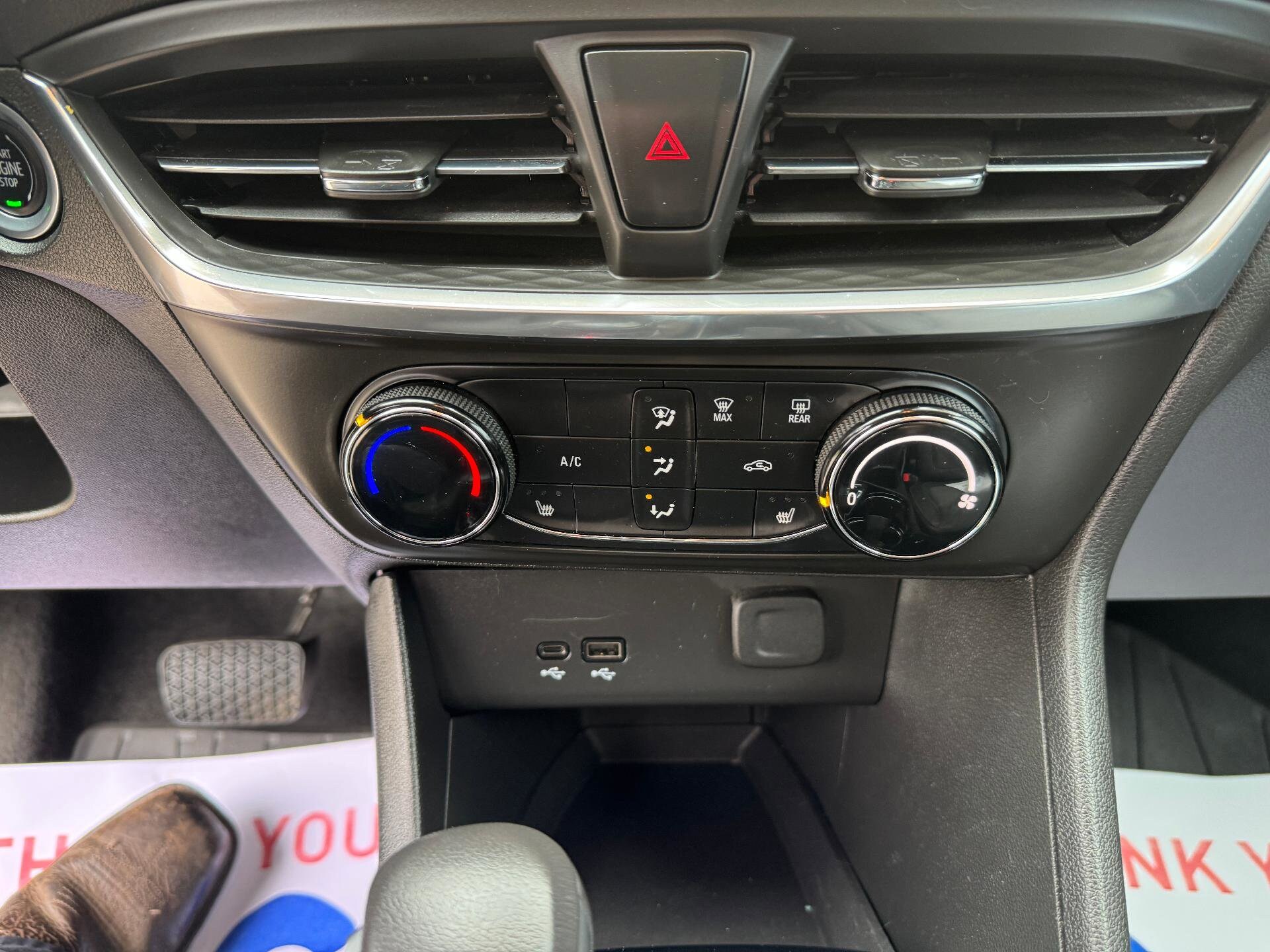 Vehicle image 23 of 30