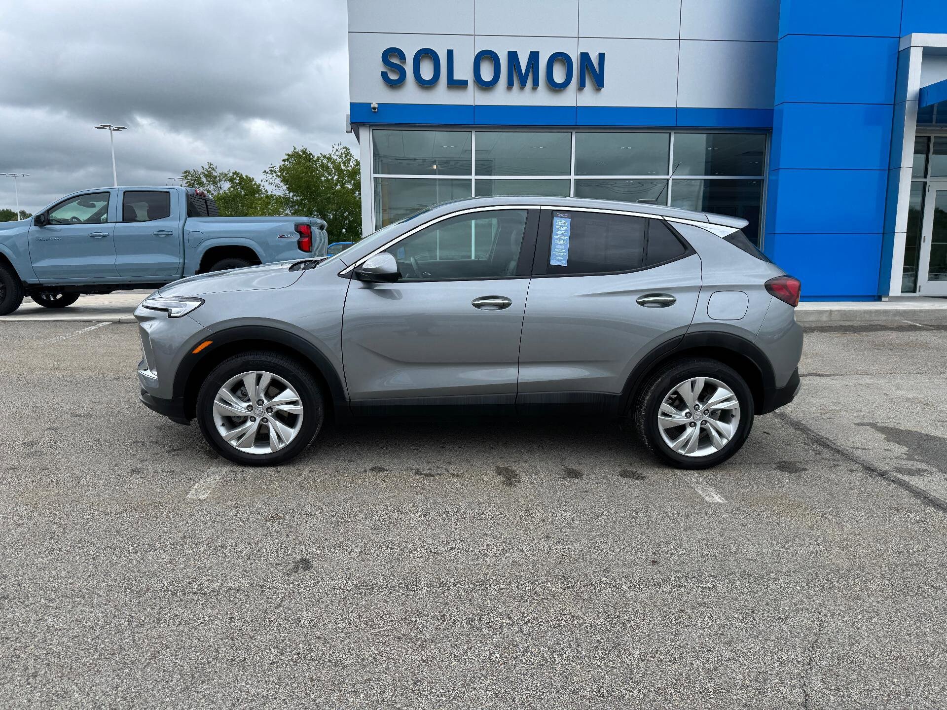 Vehicle image 8 of 30