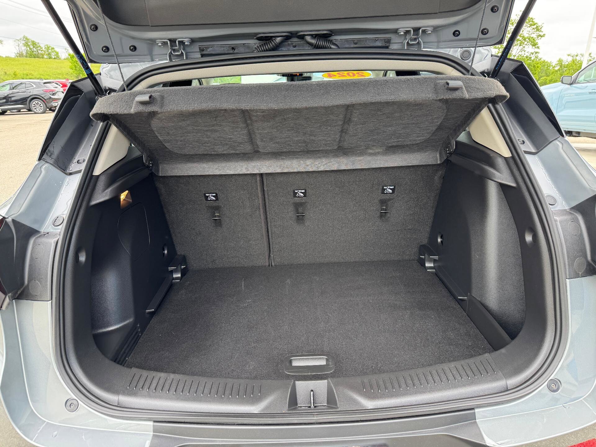 Vehicle image 12 of 30