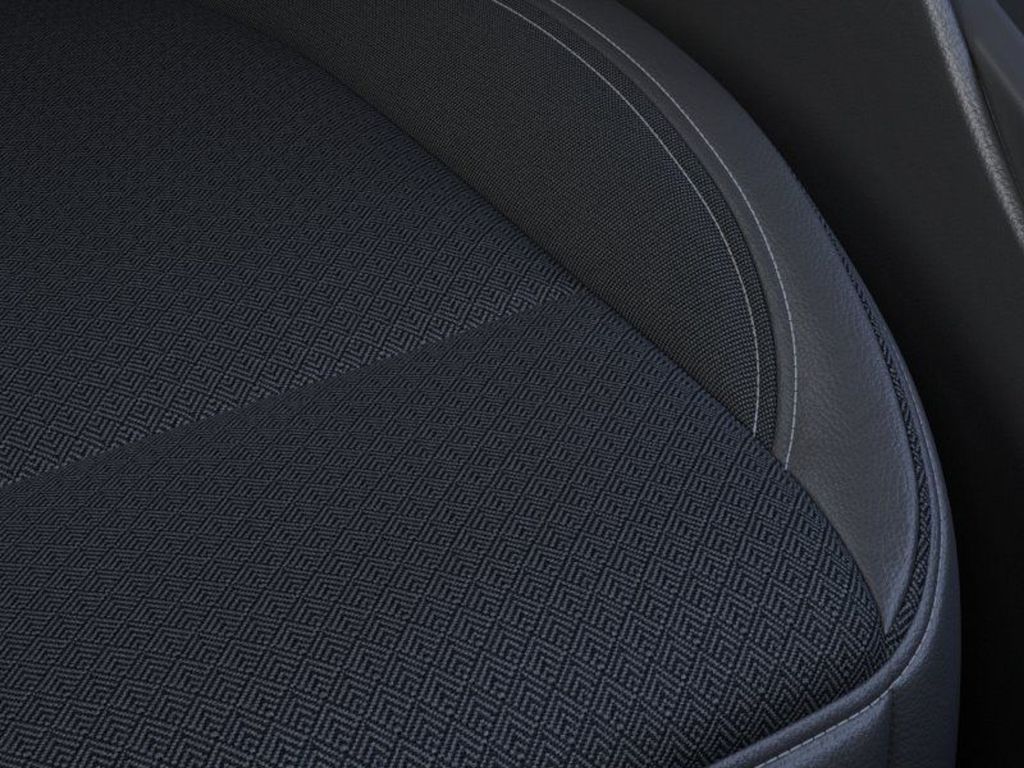 Vehicle image 21 of 25