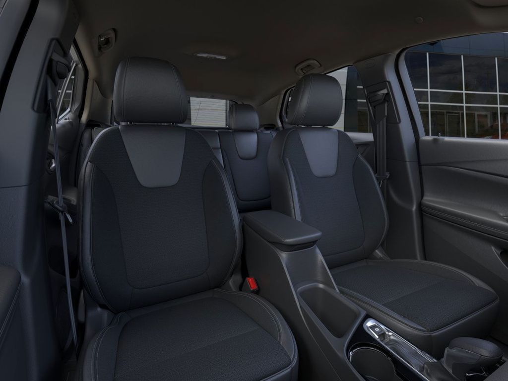 Vehicle image 16 of 25