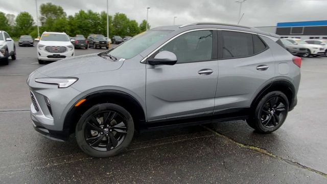 Vehicle image 2 of 33