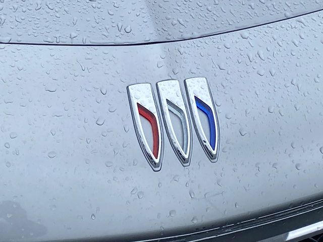 Vehicle image 29 of 33