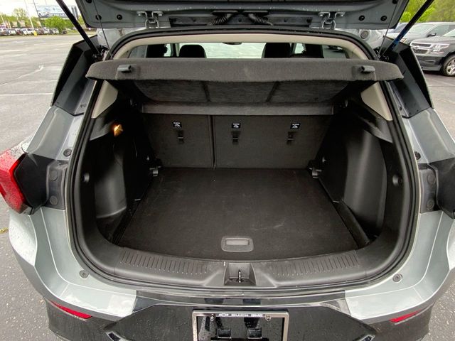 Vehicle image 24 of 33