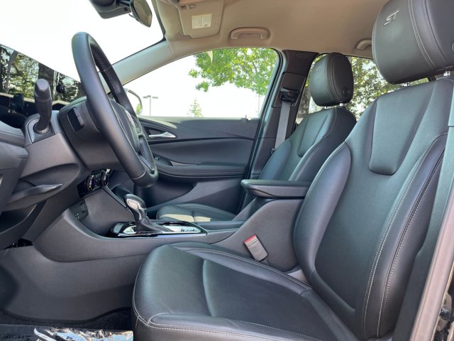 Vehicle image 23 of 42
