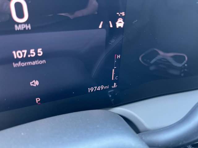 Vehicle image 36 of 42